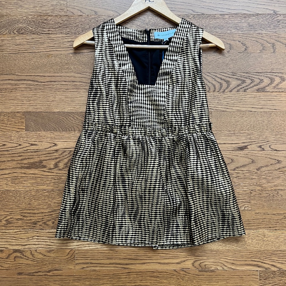 Tuckernuck Top